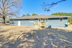 3 Mi to Beach: Home w/ Fire Pit in Hampstead!