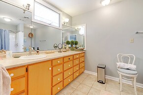 3 Mi to Beach: Home w/ Fire Pit in Hampstead!