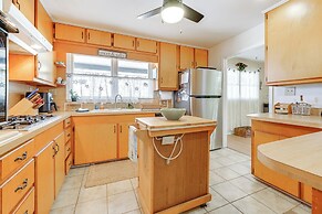 3 Mi to Beach: Home w/ Fire Pit in Hampstead!