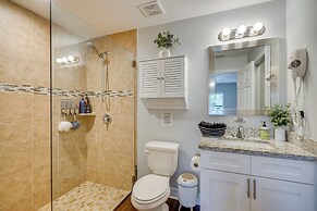 7 Mi to River District: Cape Coral Home w/ Lanai