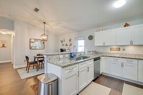 7 Mi to River District: Cape Coral Home w/ Lanai