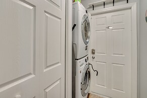 7 Mi to River District: Cape Coral Home w/ Lanai