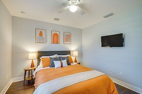 7 Mi to River District: Cape Coral Home w/ Lanai