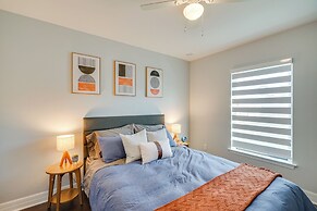 7 Mi to River District: Cape Coral Home w/ Lanai