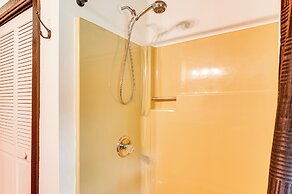 2 Mi to Conway: Cozy Cabin w/ Grill & Yard!