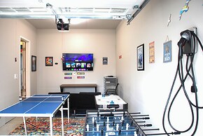 Walk to Dtwn: Waterfront Eastern Shore Townhome!