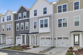 Walk to Dtwn: Waterfront Eastern Shore Townhome!