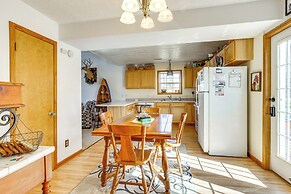 'red Barn Getaway' Chillicothe Countryside Home