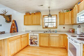'red Barn Getaway' Chillicothe Countryside Home