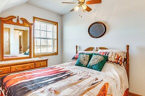 'red Barn Getaway' Chillicothe Countryside Home
