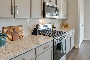 Work, Explore & More: Lebanon Family Home!