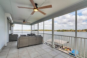 Waterfront Gem: Crystal River Family Home
