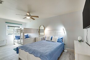 Waterfront Gem: Crystal River Family Home