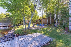Lakefront Cabin on Lake Vermilion: Dock, Boat Lift