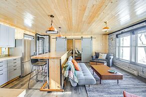 Lakefront Cabin on Lake Vermilion: Dock, Boat Lift