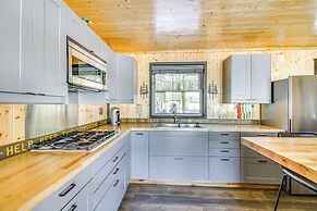 Lakefront Cabin on Lake Vermilion: Dock, Boat Lift