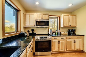 Golf, Fish & Ski: Retreat w/ Game Room in Thompson