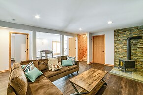 Golf, Fish & Ski: Retreat w/ Game Room in Thompson