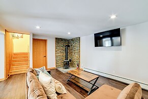 Golf, Fish & Ski: Retreat w/ Game Room in Thompson