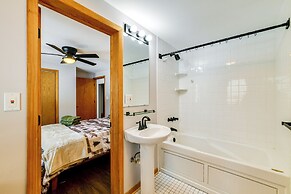 Golf, Fish & Ski: Retreat w/ Game Room in Thompson