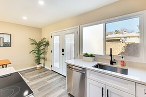 5 Mi to Dtwn Tempe: Townhome w/ Pool Access