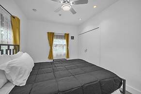 Entire House - Paradise in Dania Beach