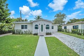 Entire House - Paradise in Dania Beach