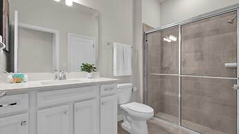 Upstay Family Home w Cinema Pool BBQ Clermont