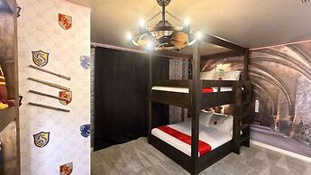 Upstay Family Home w Cinema Pool BBQ Clermont