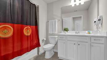 Upstay Family Home w Cinema Pool BBQ Clermont