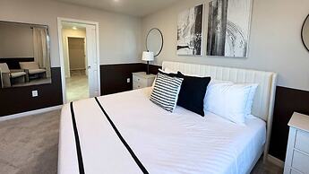 Upstay Family Home w Cinema Pool BBQ Clermont