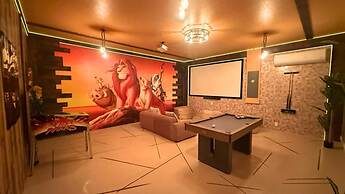 Upstay Family Home w Cinema Pool BBQ Clermont