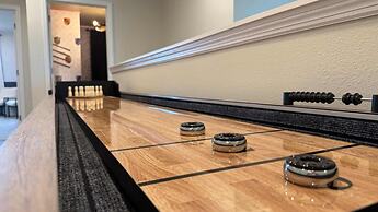 Upstay Family Home w Cinema Pool BBQ Clermont