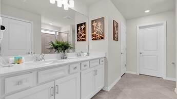 Upstay Family Home w Cinema Pool BBQ Clermont