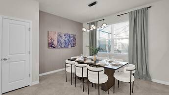 Upstay Family Home w Cinema Pool BBQ Clermont