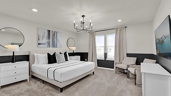 Upstay Family Home w Cinema Pool BBQ Clermont