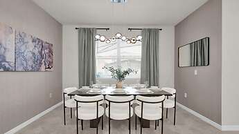 Upstay Family Home w Cinema Pool BBQ Clermont