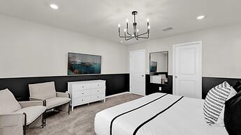 Upstay Family Home w Cinema Pool BBQ Clermont