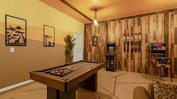 Upstay Family Home w Cinema Pool BBQ Clermont