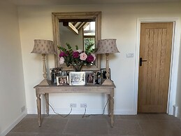 The Barn in the Chilterns - From 1590 Per Night