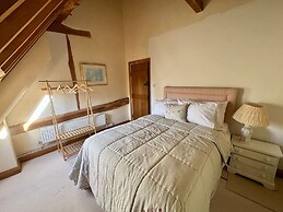 The Barn in the Chilterns - From 1590 Per Night