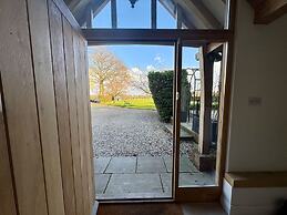 The Barn in the Chilterns - From 1590 Per Night