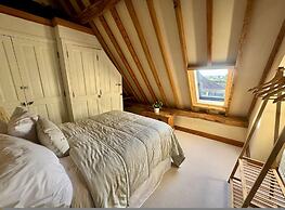 The Barn in the Chilterns - From 1590 Per Night