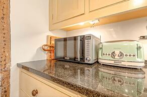 Basketmakers Cottage - From 145 Per Night