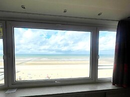 2-bedroom Apartment, by the Coast