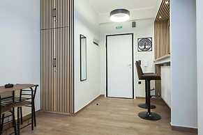 Fresh Modern 1 Bd Apt in Vibrant Patisia