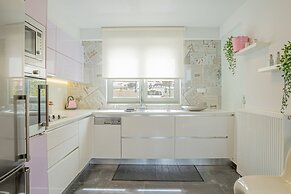 Pink Rose Beachfront Villa