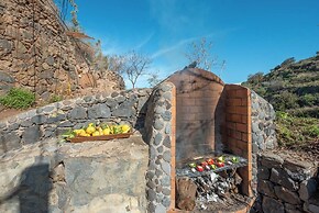 Tropical Oasis in Santa Ursula