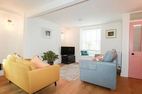 Pandora Lovely Seaside Cottage Sleeps 4 Newlyn