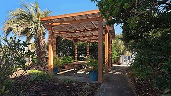 Pool, Tennis, Beach Access & Pet-friendly fun + Free Attraction Ticket